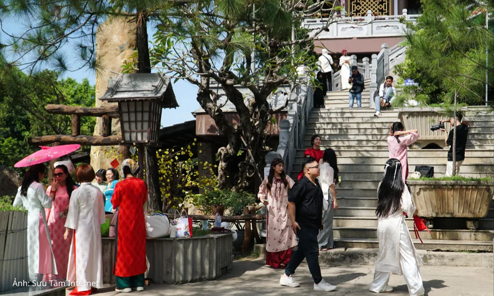 Top 10 địa điểm chụp hình áo dài đẹp tại TP HCM (4)